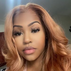 Meet your Posher, Desiree